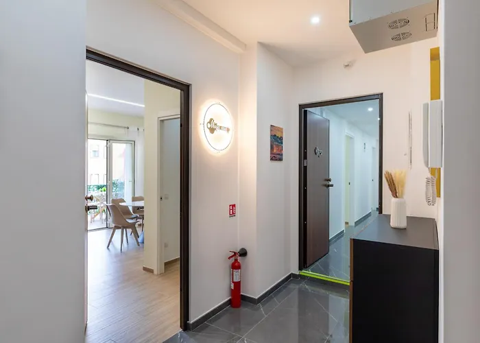 Maya Casa * Rome